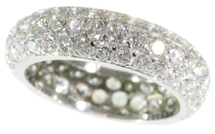 Información esencial antes de comprar joyas o bisutería; anillo con 90 diamantes talla brillante